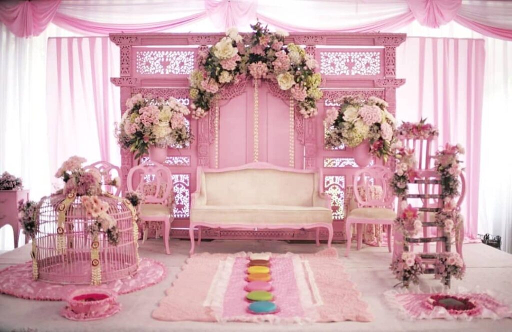 Dekorasi Pernikahan Pink Cantik